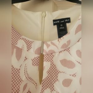 Kate and Lily, Keyhole Neck,Lace Textered, Fitted Dress, sz 10